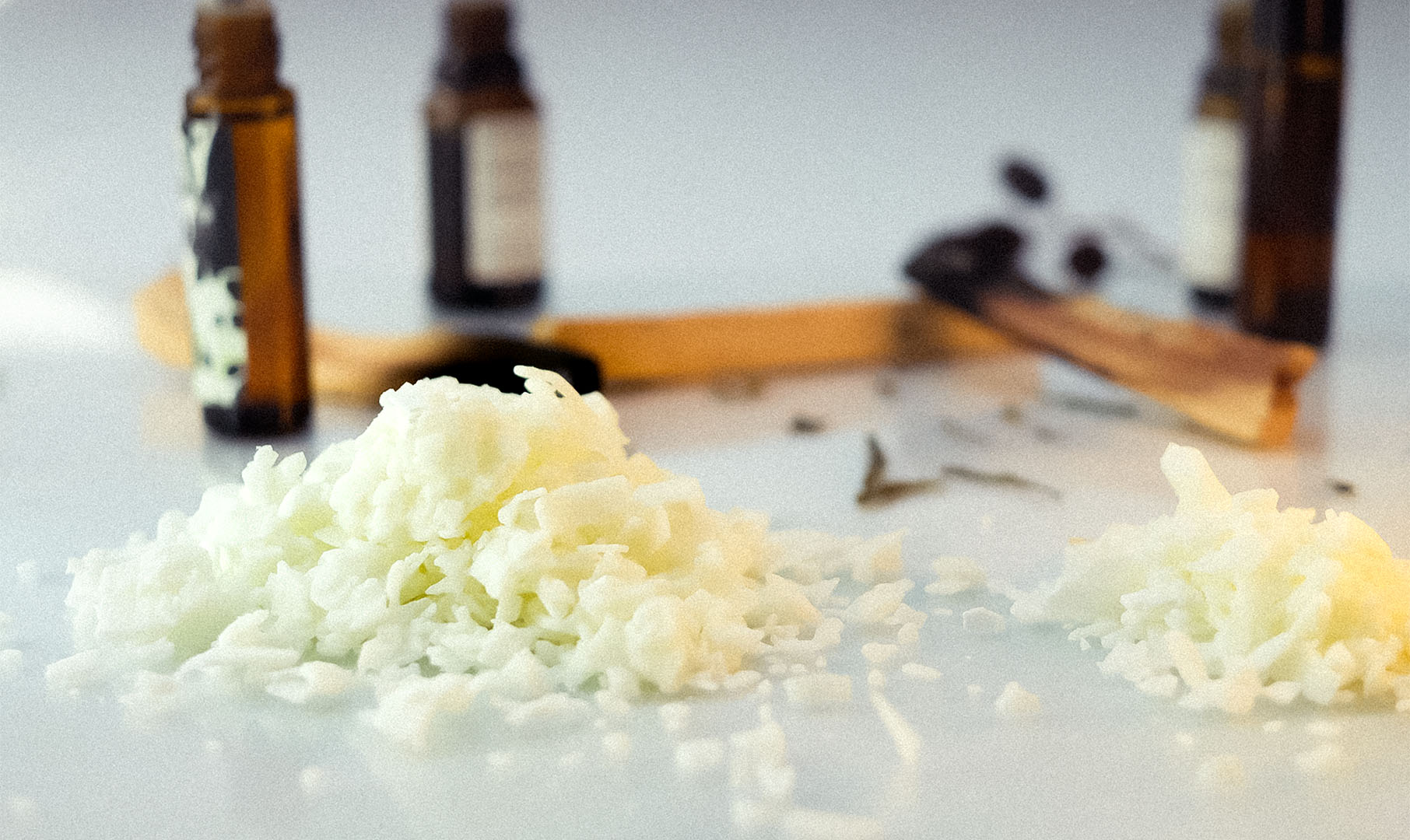 Cięte butelki przygotowane na świece sojowe